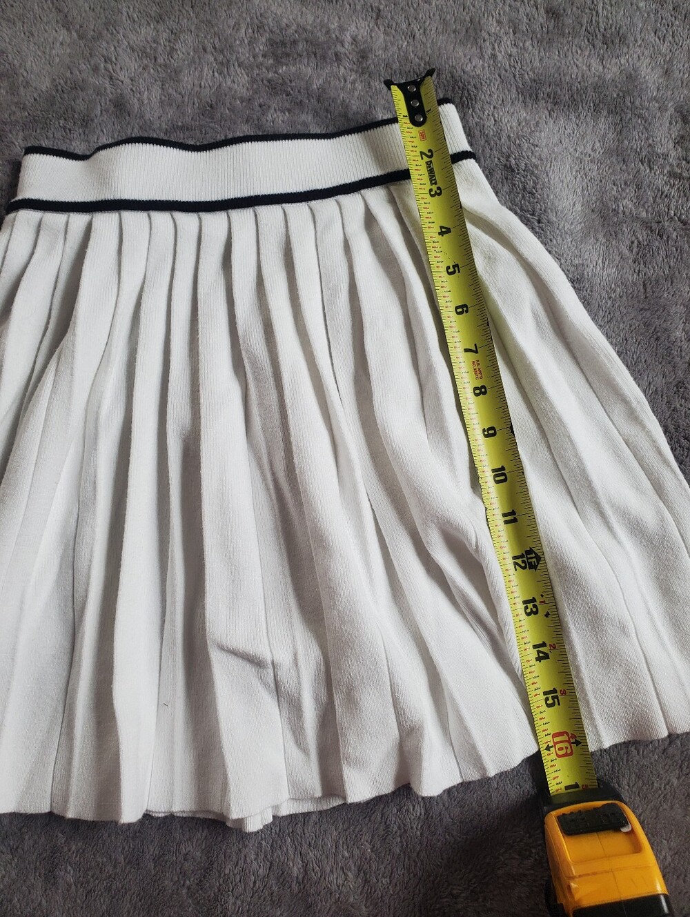 Willow & WInd White Pleated Golf Tennis Mini Skirt with Black Trim Size S - Picture 5 of 6